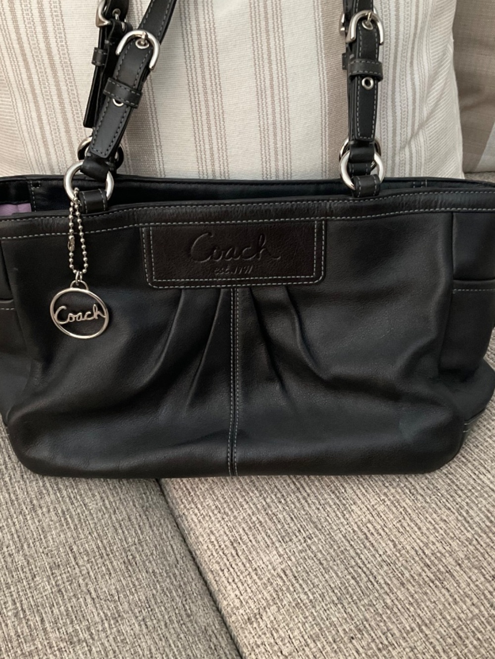 Coach Bag - Picture 3 of 5